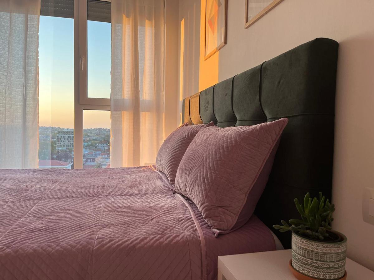 Comfy Nest Apartment- Free Parking Tirana Esterno foto